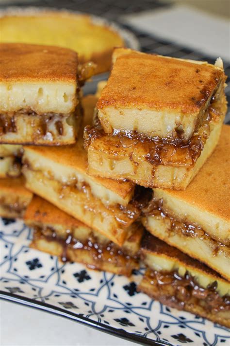 Martabak Manis (Indonesian thick sweet pancakes) - Nomadette