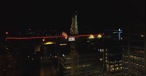 [VIDEO] Watch Dozens of Construction Cranes Light Up the Seattle Skyline for Christmas ...