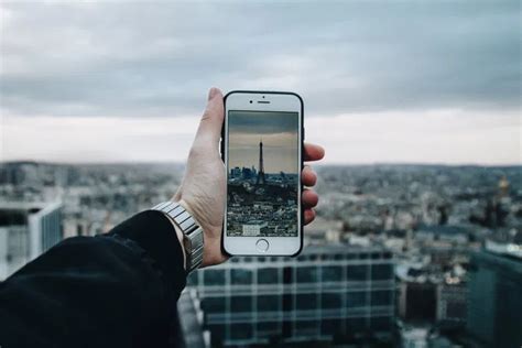 The Ultimate Guide to Smartphone Photography (96 Best Tips)