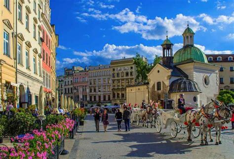 Top 7 Attractions in Krakow (Do your Sightseeing the SMART Way ...