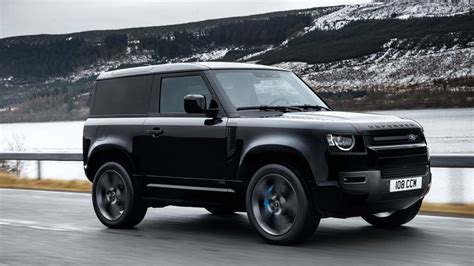 2023 Land Rover Defender 130 spy shots: 8-seater SUV on the way