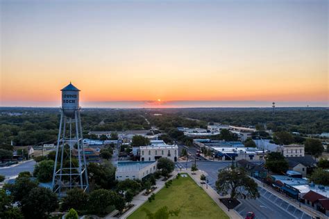 Pros and Cons of Living in Round Rock vs Pflugerville, TX | Bramlett Residential