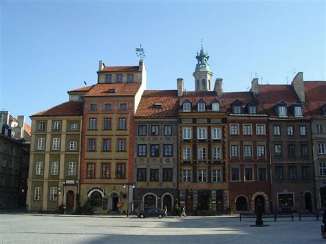 File:Old Town Warsaw.jpg - Wikimedia Commons