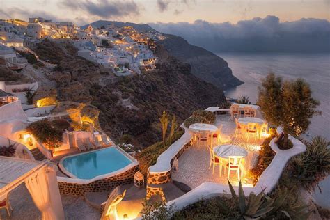 Andronis Luxury Suites, Santorini, Greece photo on Sunsurfer