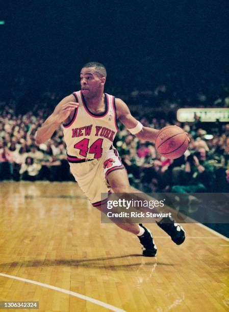 Hubert Davis Basketball Player Photos and Premium High Res Pictures ...