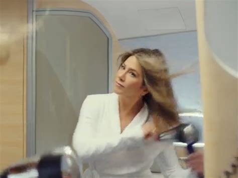 Emirates launches new Jennifer Aniston commercial - Business Insider