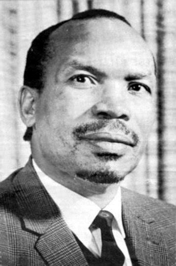 Seretse Khama - Age, Birthday, Bio, Facts & More - Famous Birthdays on ...