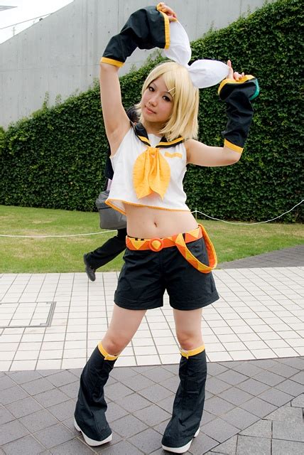 Pin on ᴄᴏsᴘʟᴀʏ | Cute cosplay, Rin cosplay, Vocaloid cosplay