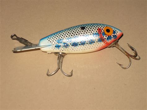 MN Lures: Fishing Lures- The Original Bomber