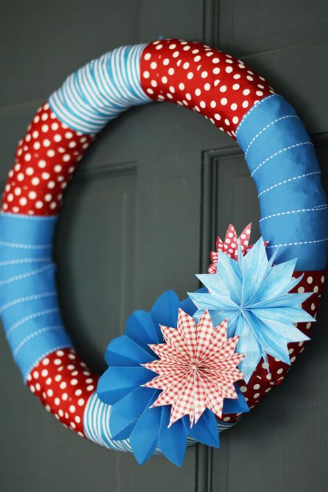 Duzzit: Patriotic Wreath Ideas