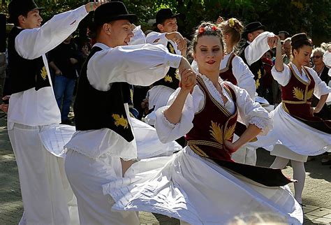 Largest Ethnic Groups Of Bosnia And Herzegovina - WorldAtlas