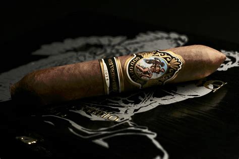 God of Fire Serie Aniversario - Coco Cigars