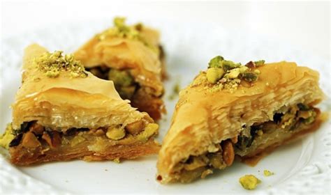 Traditional Lebanese Baklava Recipe | Besto Blog