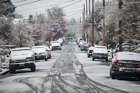 Snow may arrive Tuesday in Portland, forecasters say - oregonlive.com