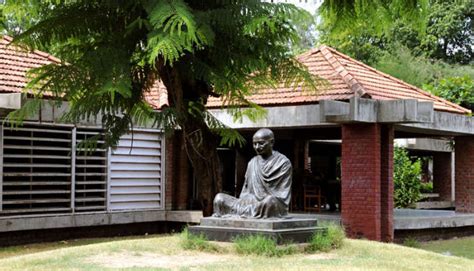 Sabarmati Ashram 2022: Know All About This Historical Wonder