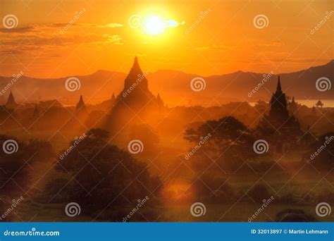 Bagan temples at sunset stock image. Image of kingdom - 32013897