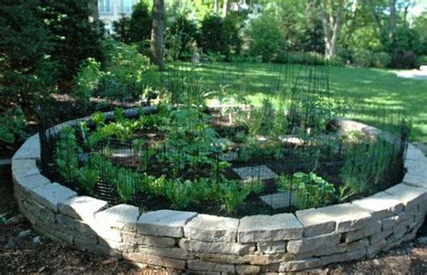 8 Captivating Round Raised Garden Bed Ideas - The garden! | Fenced vegetable garden, Vegetable ...