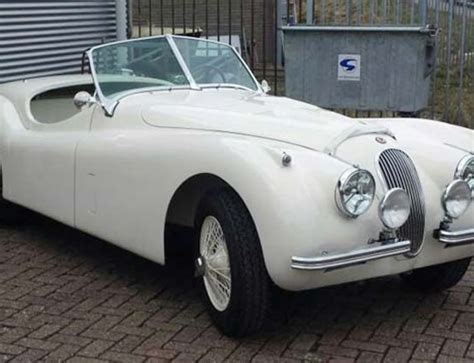 Jaguar XK120 FHC restoration - Avelingen Restorations