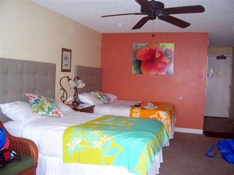 Kona Islander Inn Rooms: Pictures & Reviews - Tripadvisor