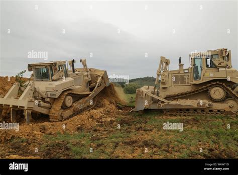 Caterpillar d7 hi-res stock photography and images - Alamy