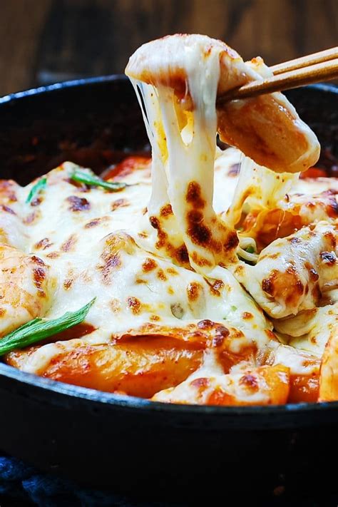 Seafood Cheese Tteokbokki (Spicy Rice Cake) - Korean Bapsang