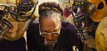 Official Trailer for Sports Comedy 'The UnderDoggs' with Snoop Dogg ...