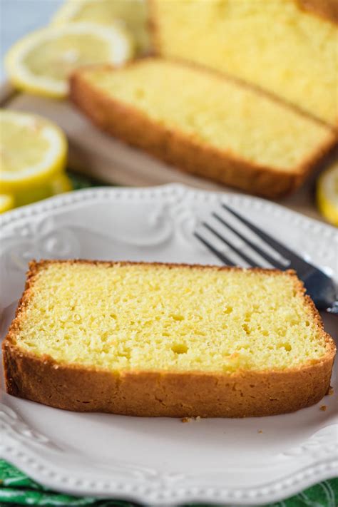 Irresistibly Easy Lemon Pound Cake | Flour on My Fingers