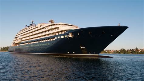 Ritz-Carlton Yacht Collection to Homeport in St Maarten