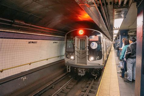 How to Ride the NYC Subway Like a Local | Tall Girl Big World