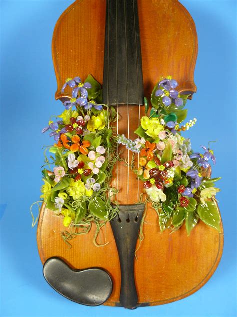 1910 Violin with Wildflowers | Violin, Violin diy, Violin art