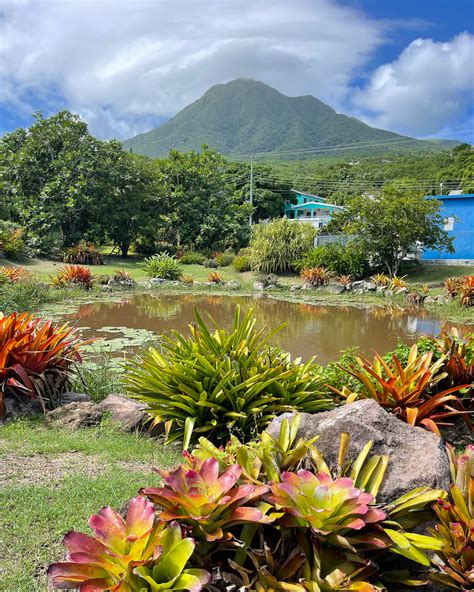 Nevis Peak Photo Heatheronhertravels.com | Heather on her travels