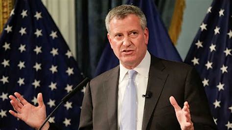 Bill de Blasio among group of mayors meeting with President Trump ...