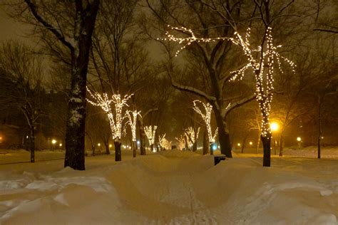 Best Neighborhoods around Boston to Explore in the Snow