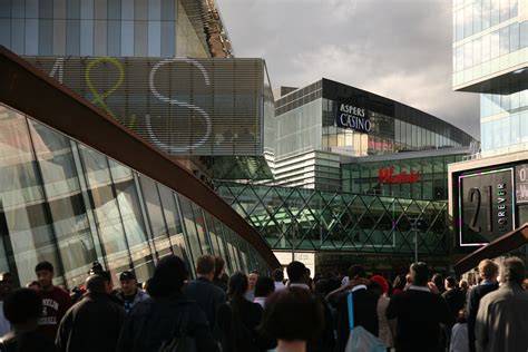 Westfield Stratford City shopping centre inside photo | Flickr