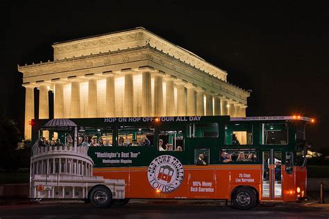 monuments by moonlight lincoln memorial | Washington dc tours, Dc monuments, Washington dc monuments