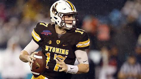 REPORT: Cleveland Browns Will Take Wyoming QB Josh Allen With No. 1 ...