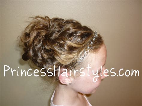 Taylor Swift Hairstyle - Love Story Updo | Hairstyles For Girls ...