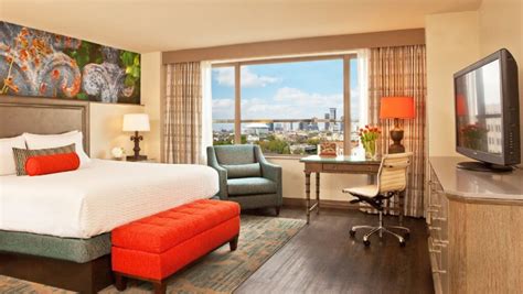 Hotel Rooms in New Orleans, LA | Hotel Tonnelle New Orleans