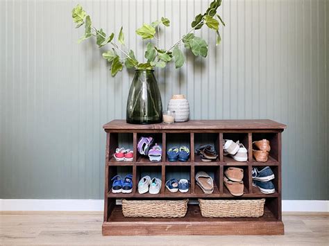 How To Build a Shoe Shelf - DIY Shoe Shelf Plan