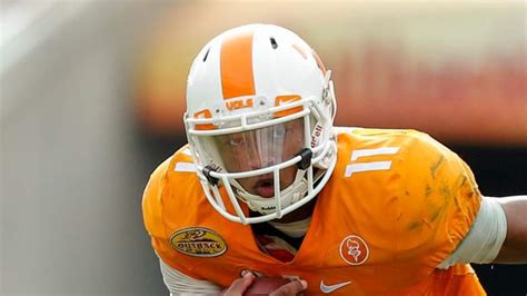 WATCH: Tennessee Beats Georgia on Hail Mary Touchdown | Heavy.com