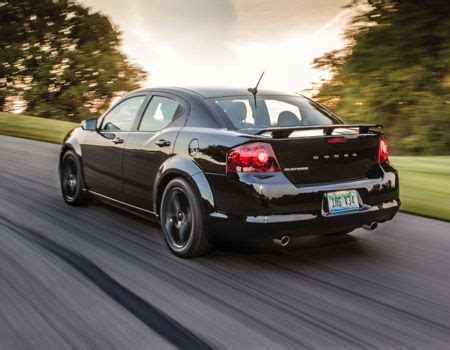 2014 Dodge Avenger – Blacktop is the new Black Tie