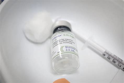 Singapore's roll-out of Moderna Spikevax bivalent Covid-19 vaccine ...