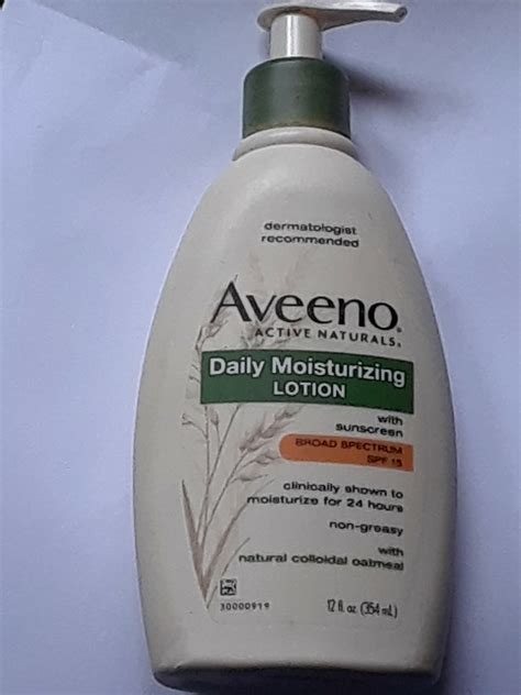 Aveeno Active Naturals Daily Moisturizing Body Lotion SPF 15 reviews in Body Lotions & Creams ...