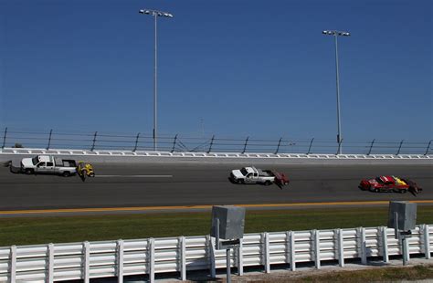 Daytona 500 Qualifying 151 – RacingJunk News