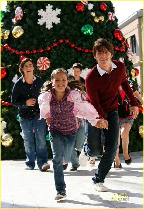 Merry Christmas Drake & Josh - Drake and Josh Photo (2987954) - Fanpop