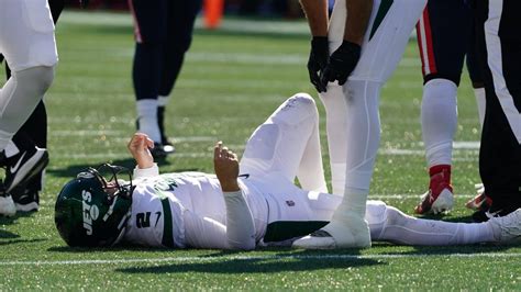 Jets' Zach Wilson to likely miss time with knee injury