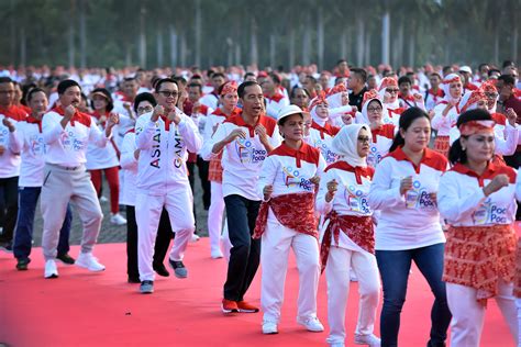 Sekretariat Kabinet Republik Indonesia | Presiden Jokowi dan Ibu Negara ...