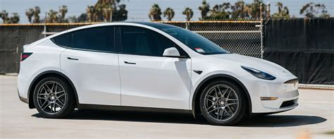 Pearl White Multi-Coat Tesla Model Y - UP x BBS Flugplatz Wheels - Unplugged Performance