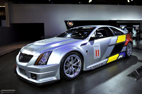 NYIAS 2011: Cadillac CTS-V Race Car [Live Photos] - autoevolution