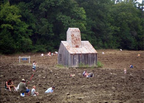 Crater of Diamonds State Park in Murfreesboro, Arkansas is the only ...